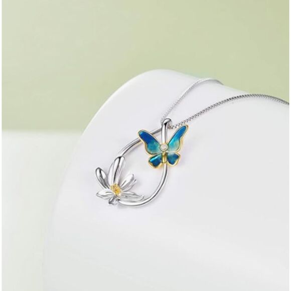 925 Sterling Silver Teardrop Blue Enamel Butterfly & Daisy Flower Necklace - Picture 3 of 10